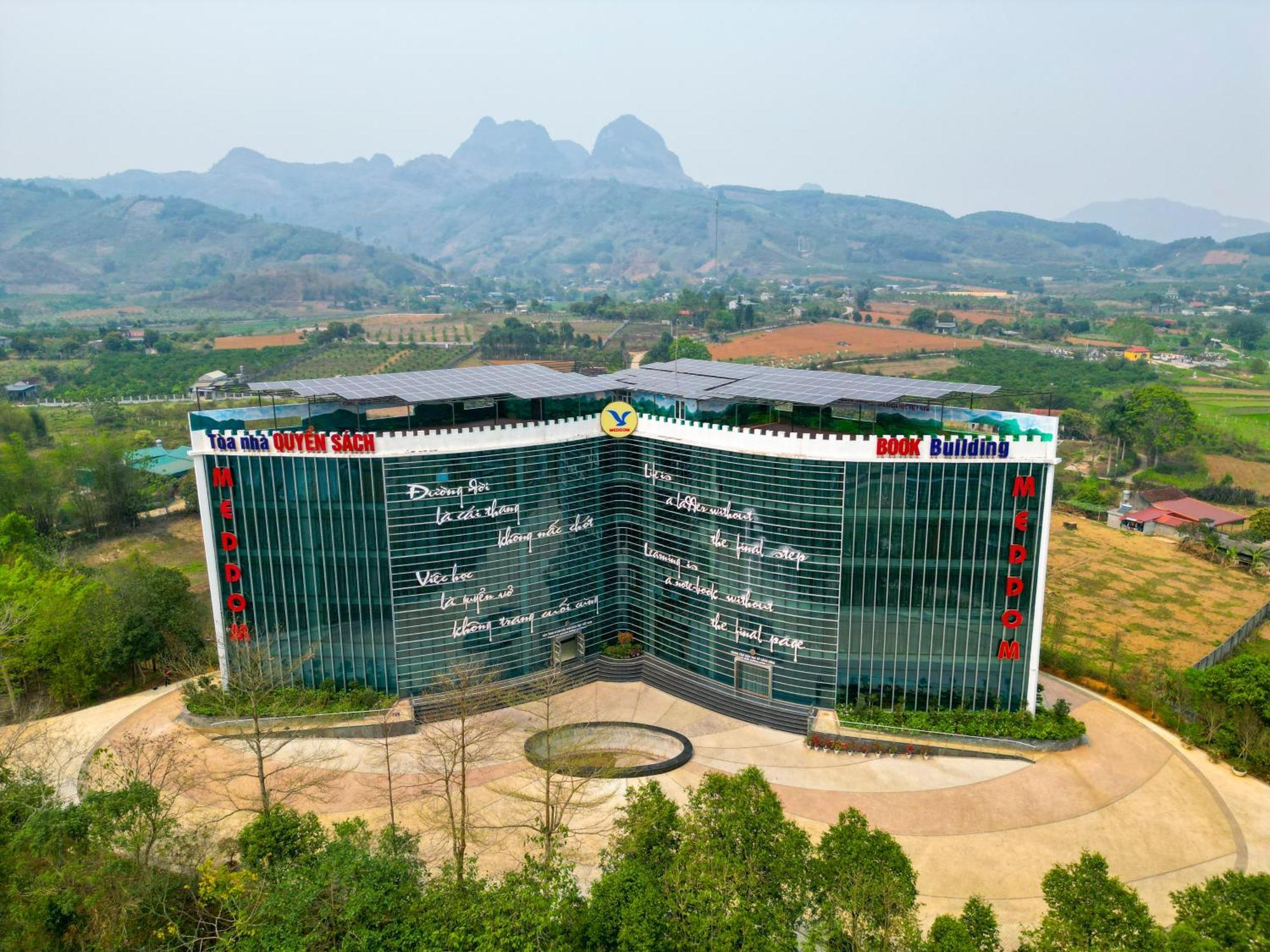 Meddom Park Hotel Cao Phong Exterior photo