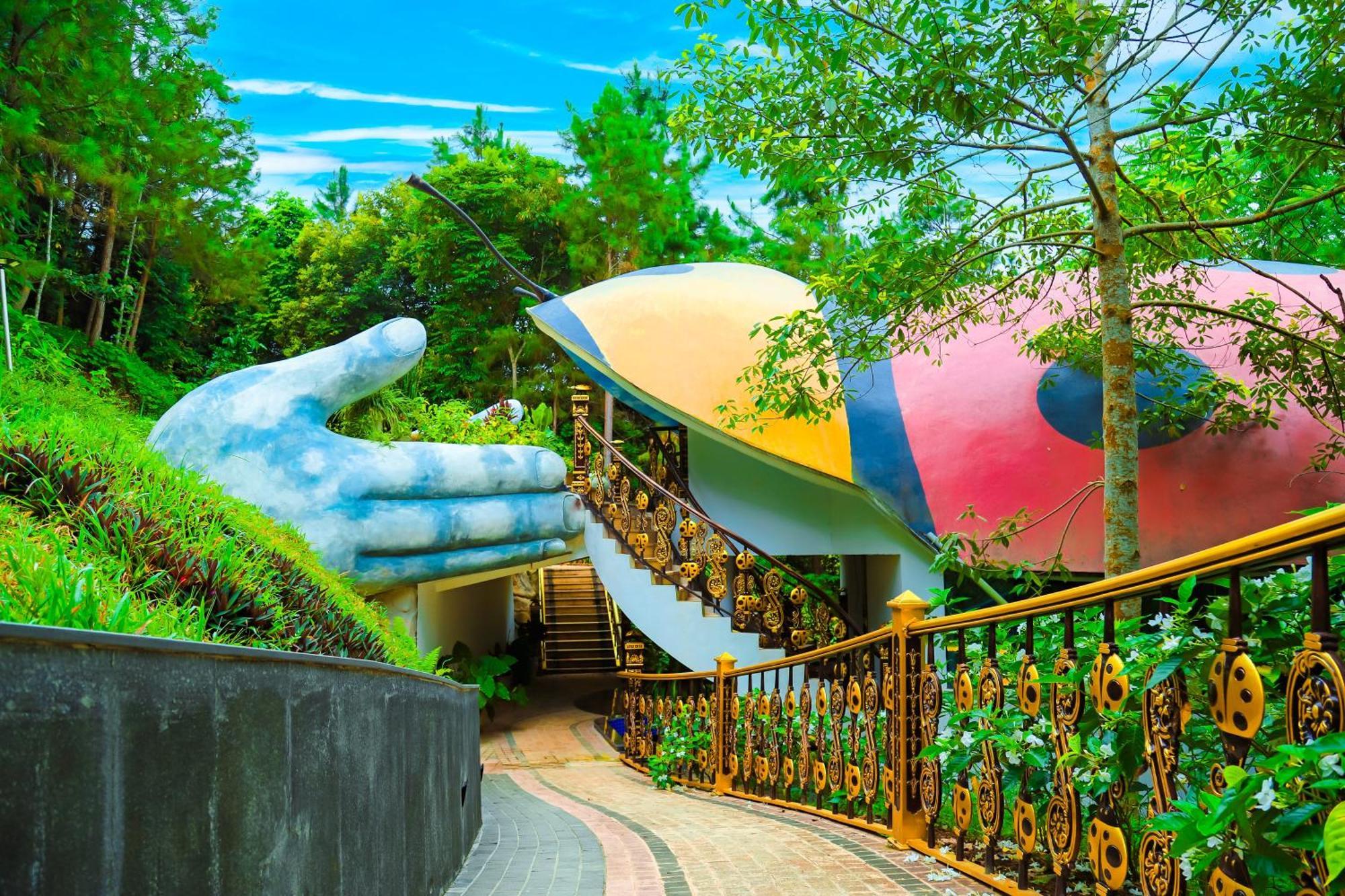 Meddom Park Hotel Cao Phong Exterior photo